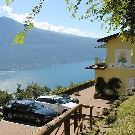 Panorama E Szálloda 3*