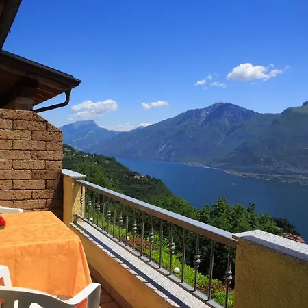 Panorama E Hotel 3*